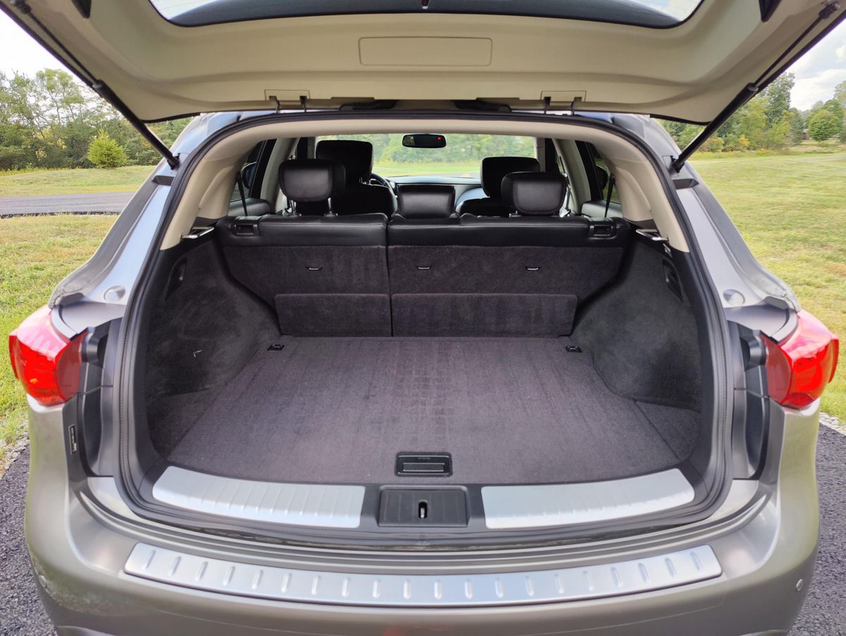 
								Infinity FX50 2011 full									