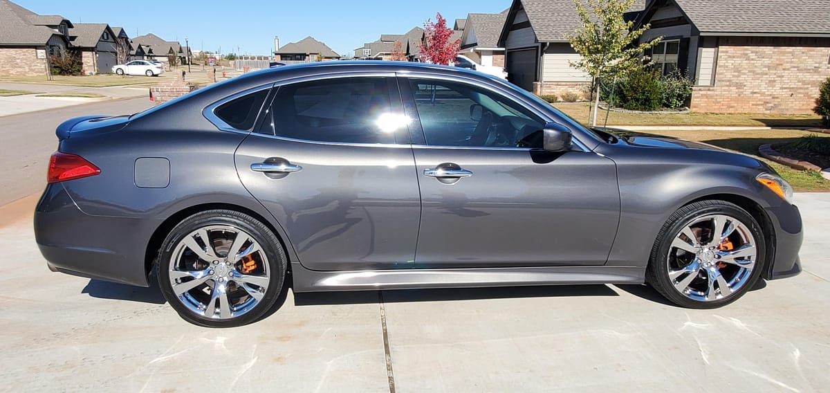 
								Infinity M56 2011 full									