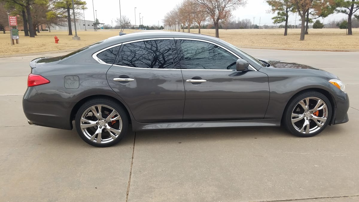 
								Infinity M56 2011 full									