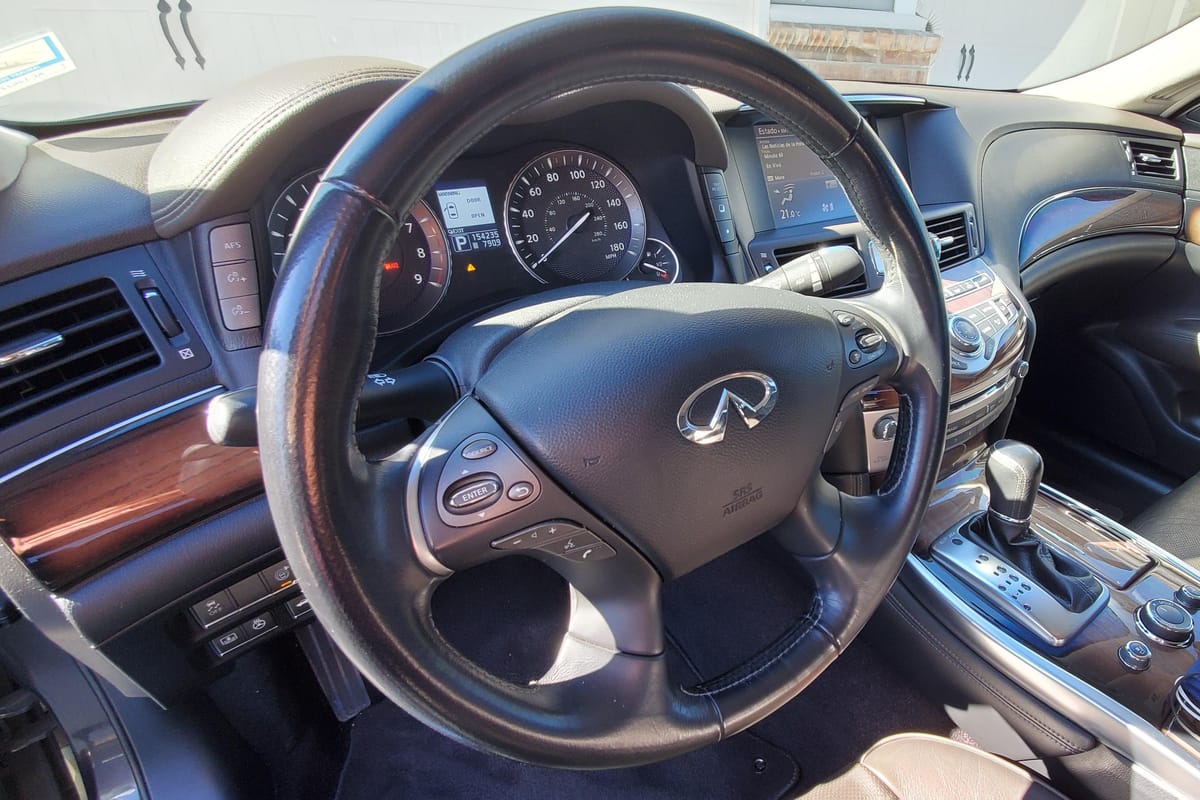 
								Infinity M56 2011 full									