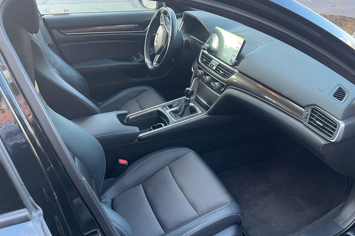 
								Honda Accord 2018 full									