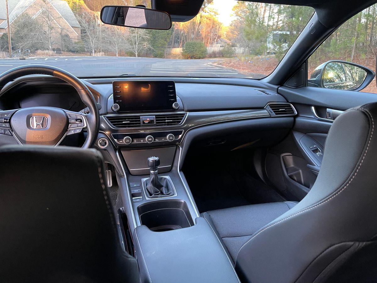 
								Honda Accord 2018 full									