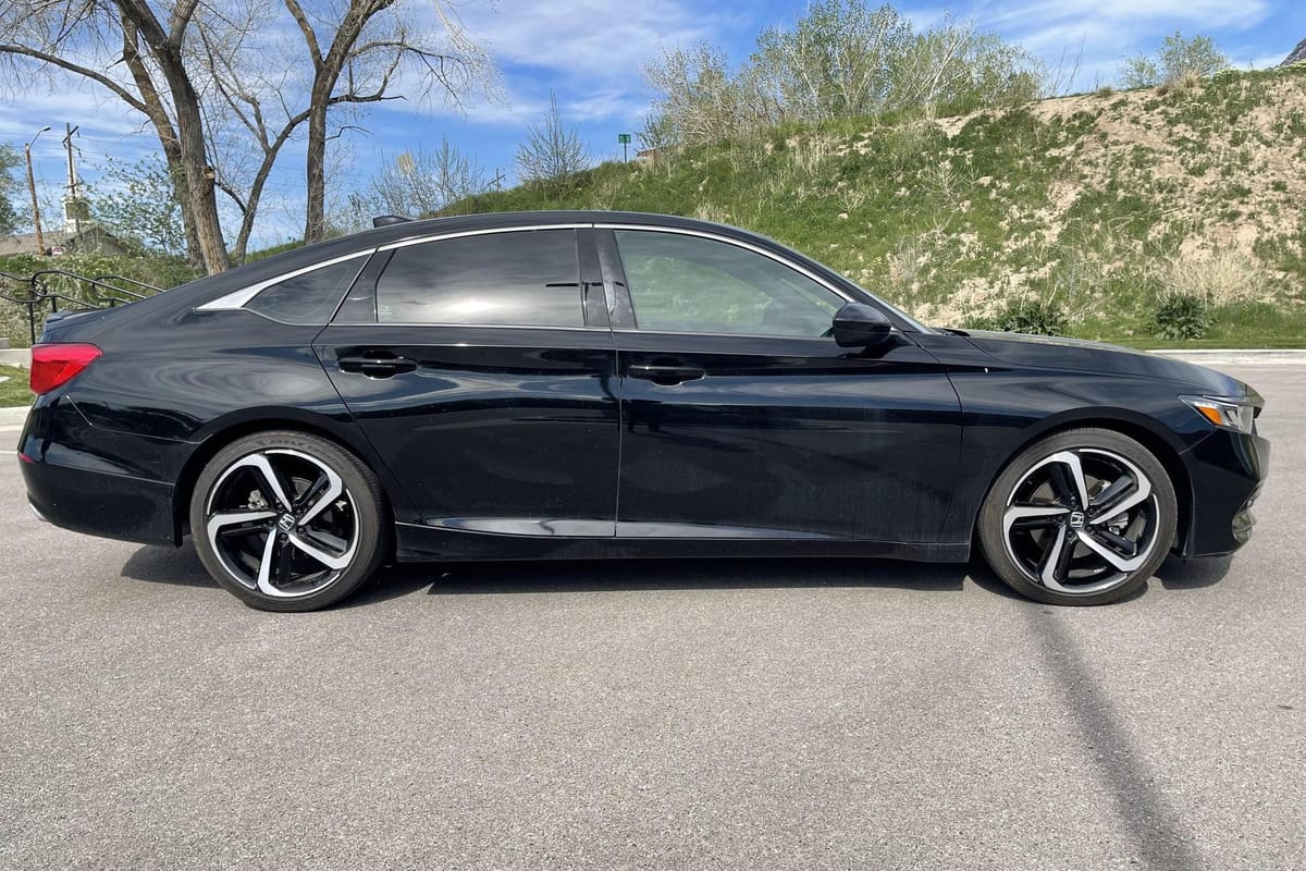 
								Honda Accord 2018 full									