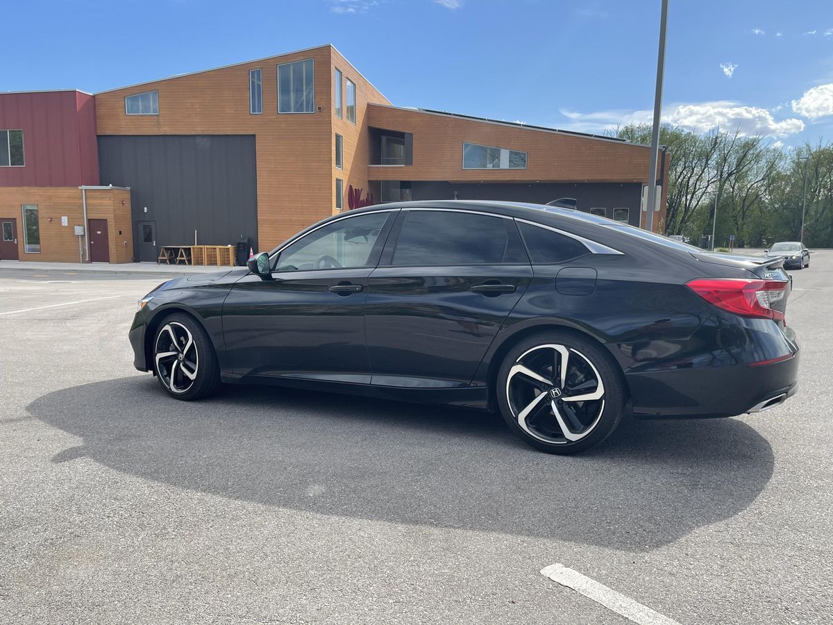 
								Honda Accord 2018 full									