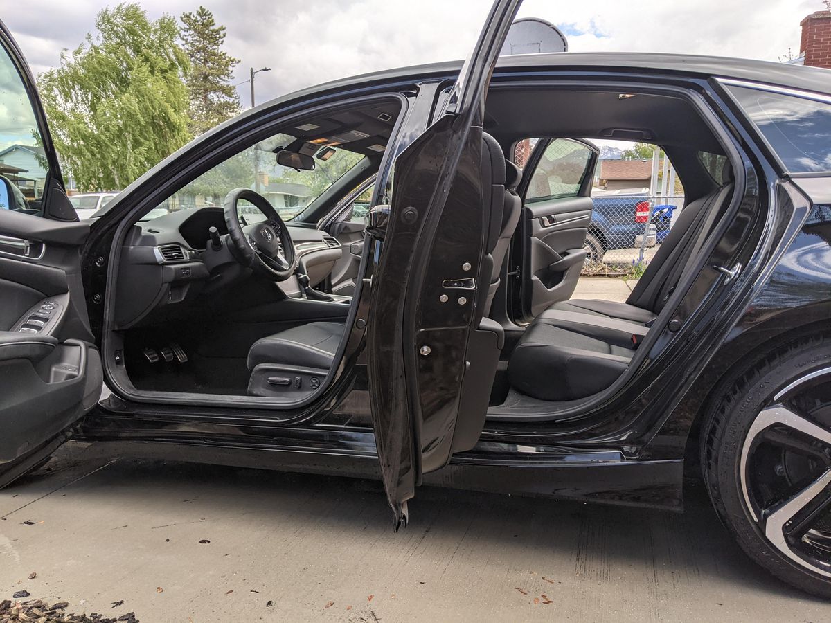 
								Honda Accord 2018 full									