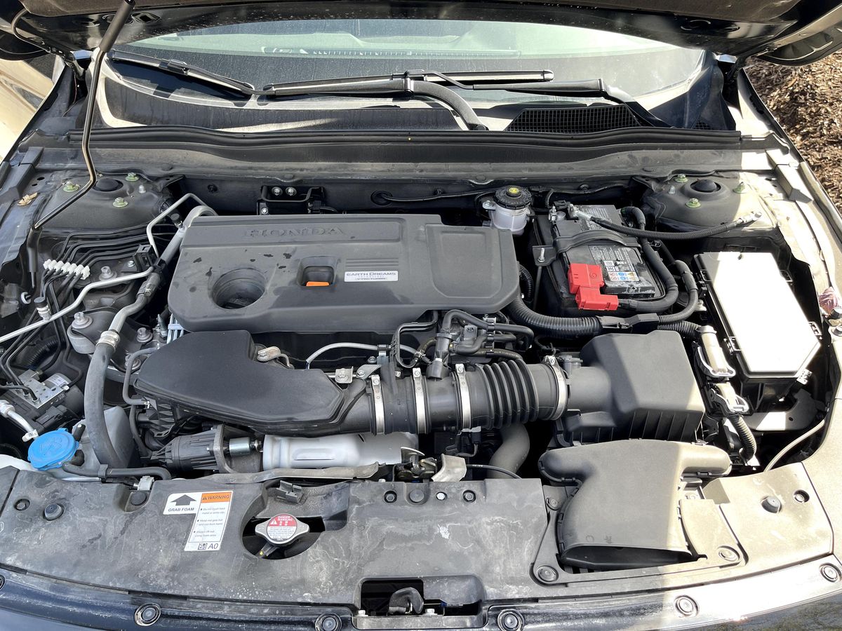 
								Honda Accord 2018 full									