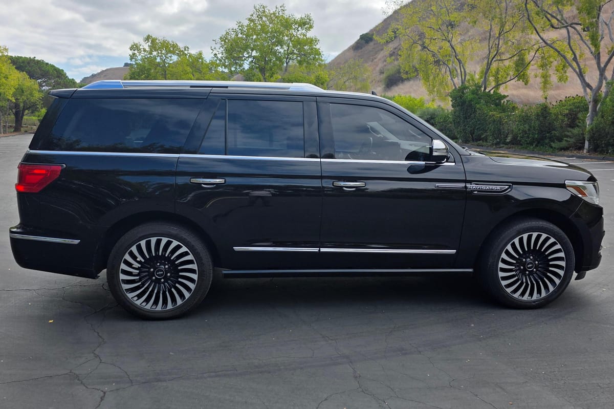 
								Lincoln Navigator 2018 full									