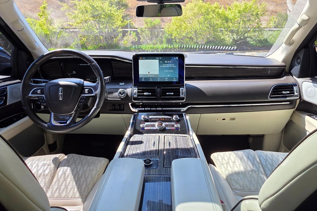 
								Lincoln Navigator 2018 full									