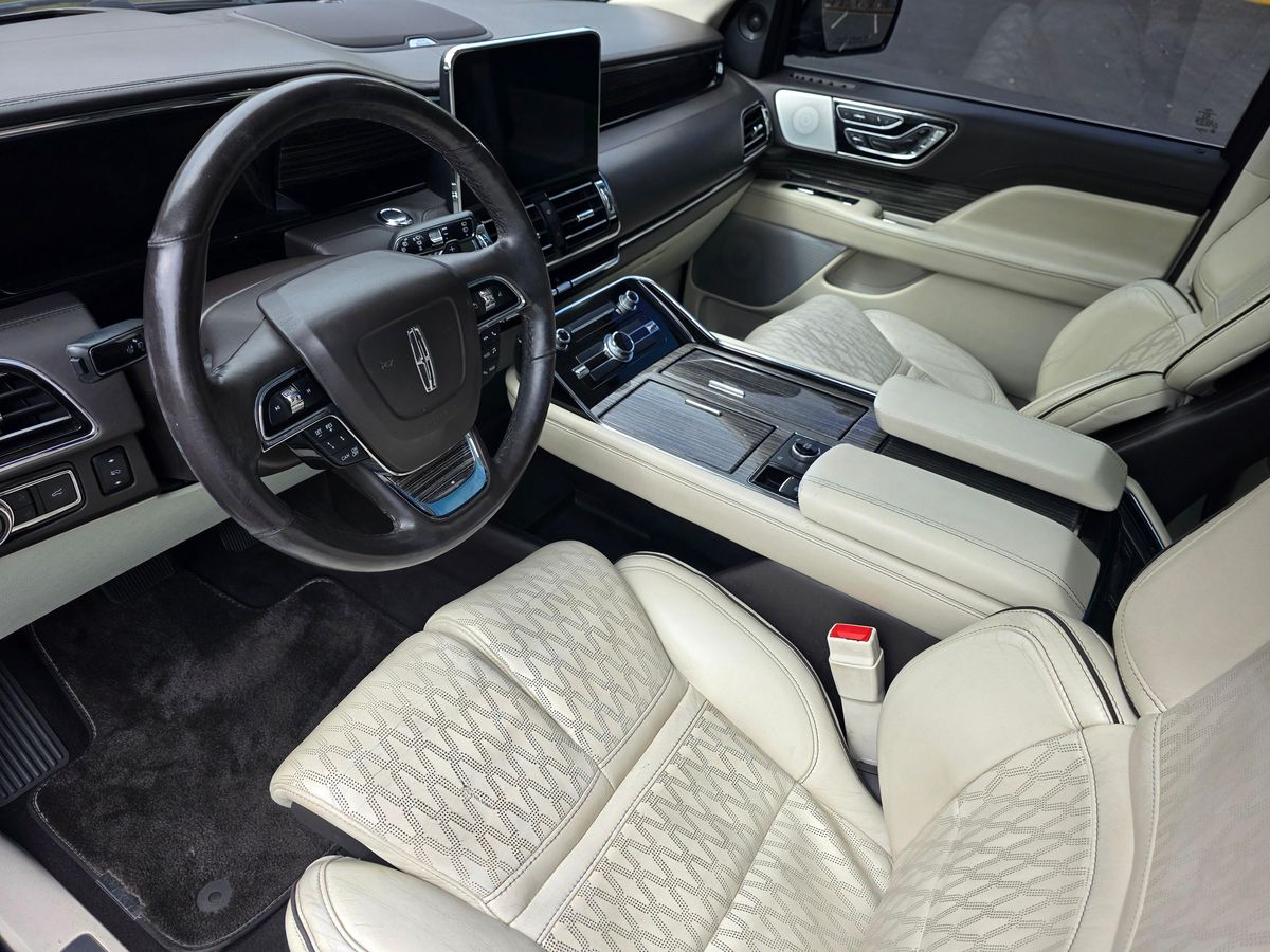 
								Lincoln Navigator 2018 full									