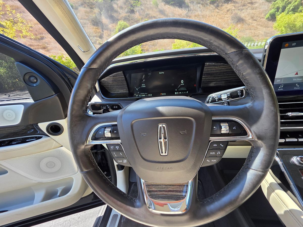 
								Lincoln Navigator 2018 full									