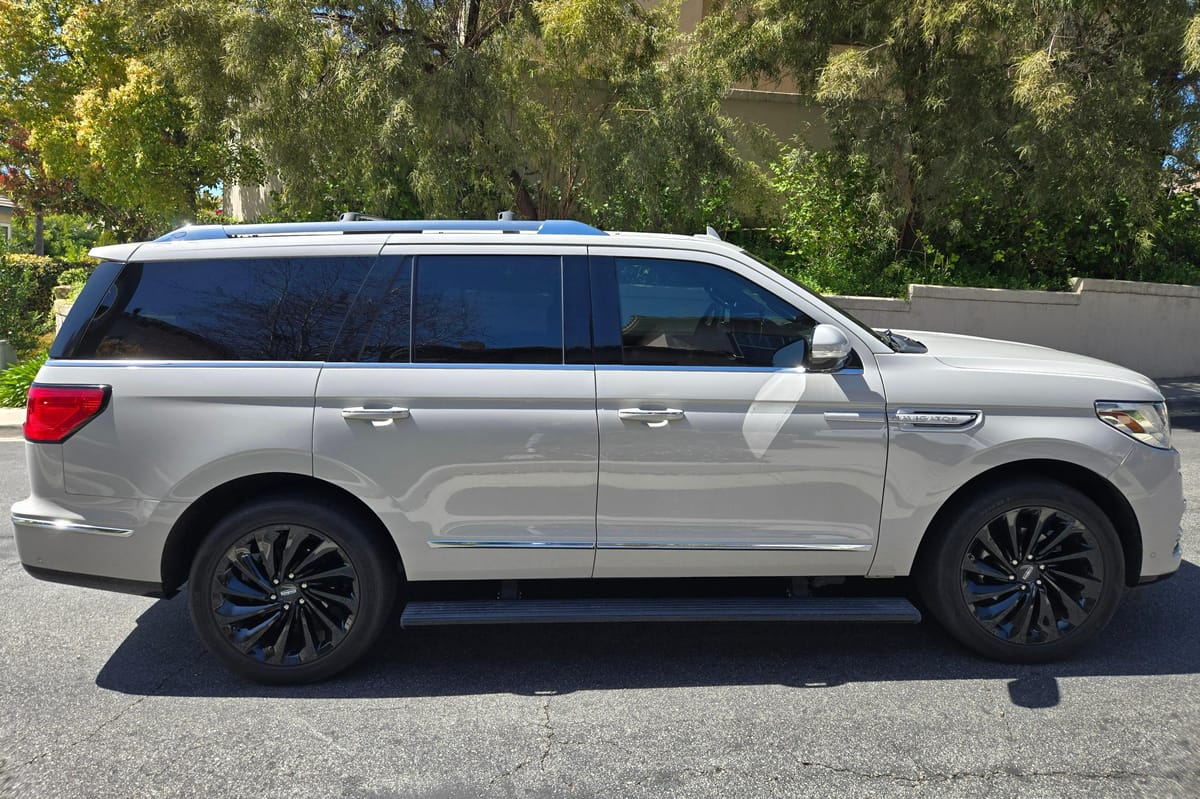 
								Lincoln Navigator 2020 full									
