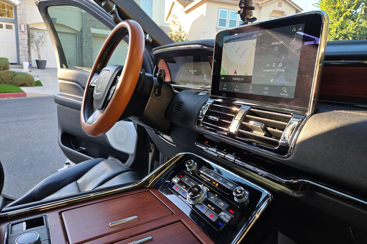 
								Lincoln Navigator 2020 full									