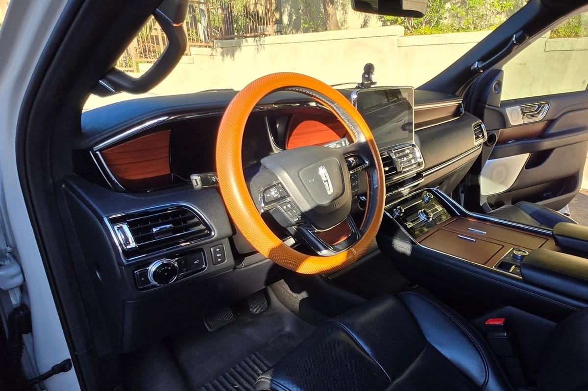 
								Lincoln Navigator 2020 full									