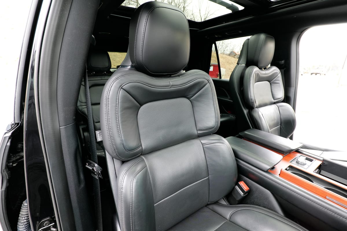 
								Lincoln Navigator 2020 full									