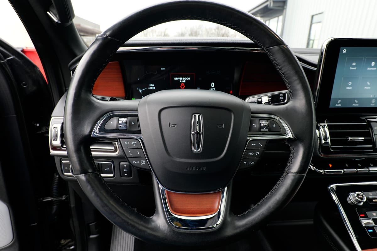 
								Lincoln Navigator 2020 full									