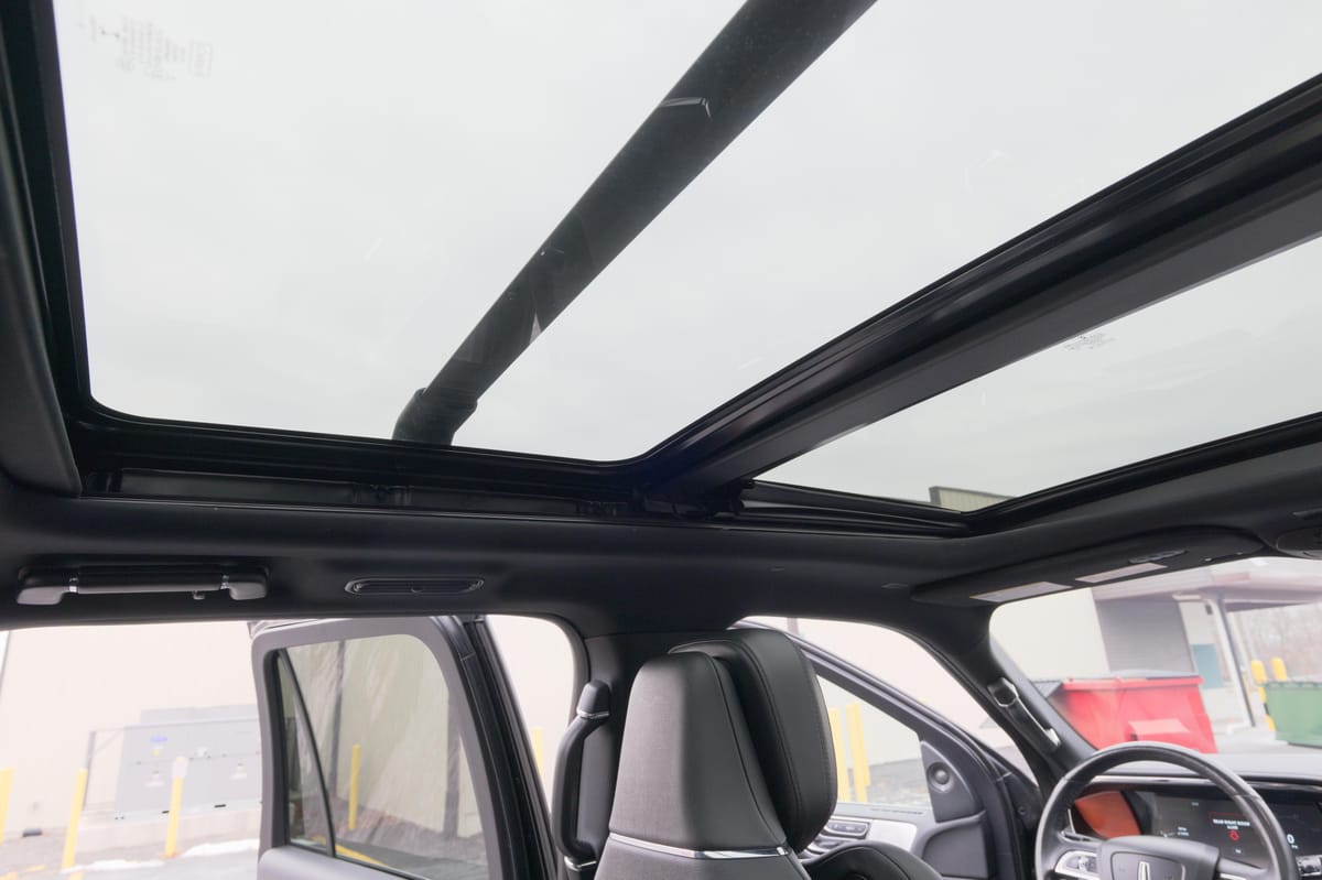 
								Lincoln Navigator 2020 full									