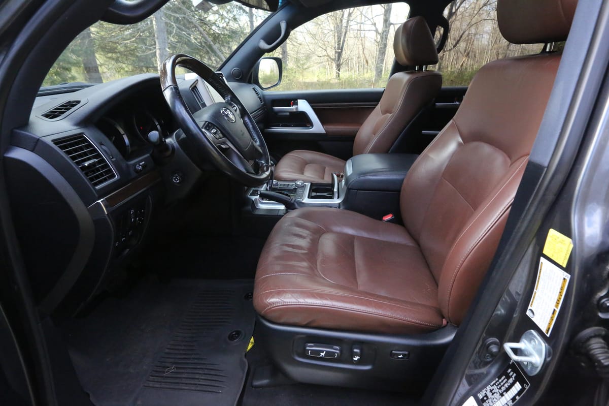 
								Toyota Land Cruiser 2021 full									