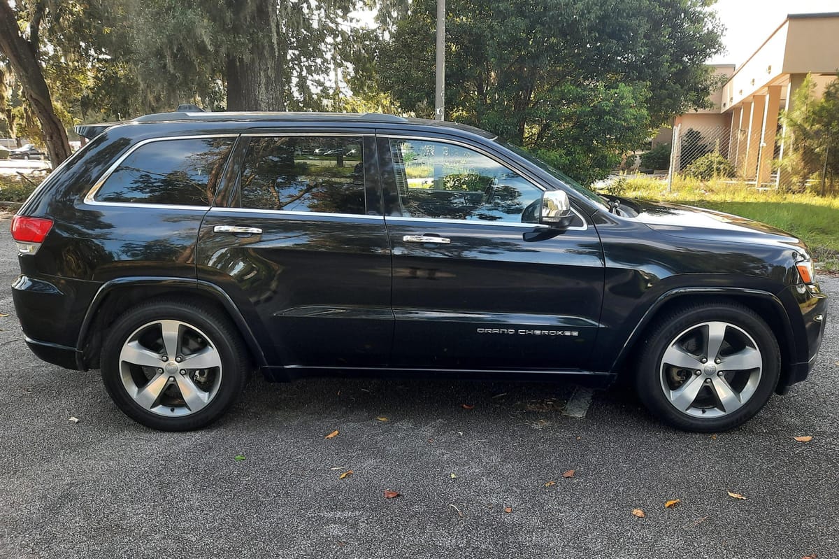 
								Jeep Cherokee 2014 full									
