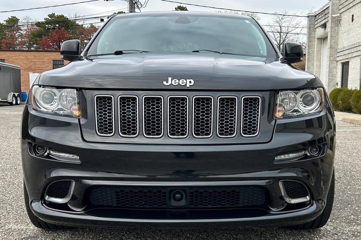 
								Jeep Grand Cherokee 2012 full									