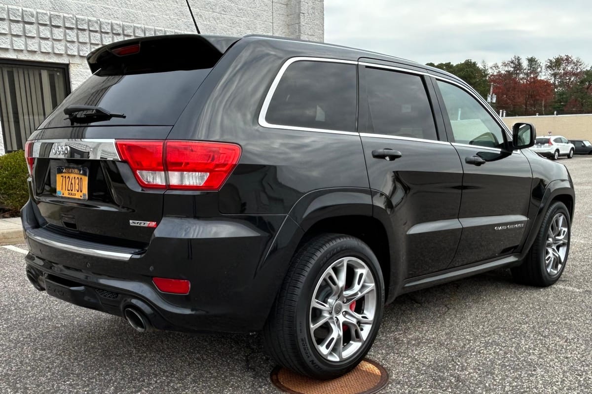 
								Jeep Grand Cherokee 2012 full									