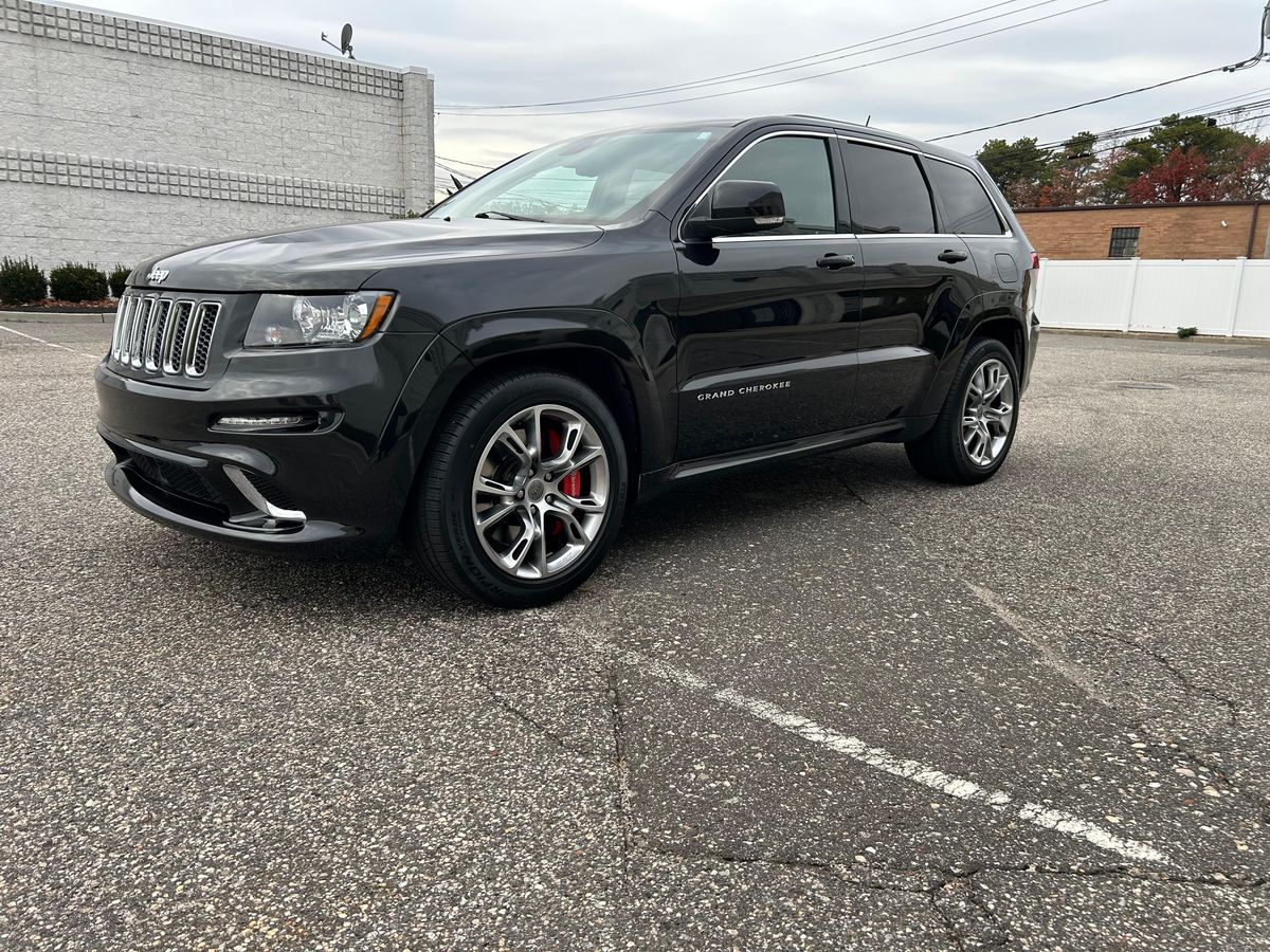 
								Jeep Grand Cherokee 2012 full									