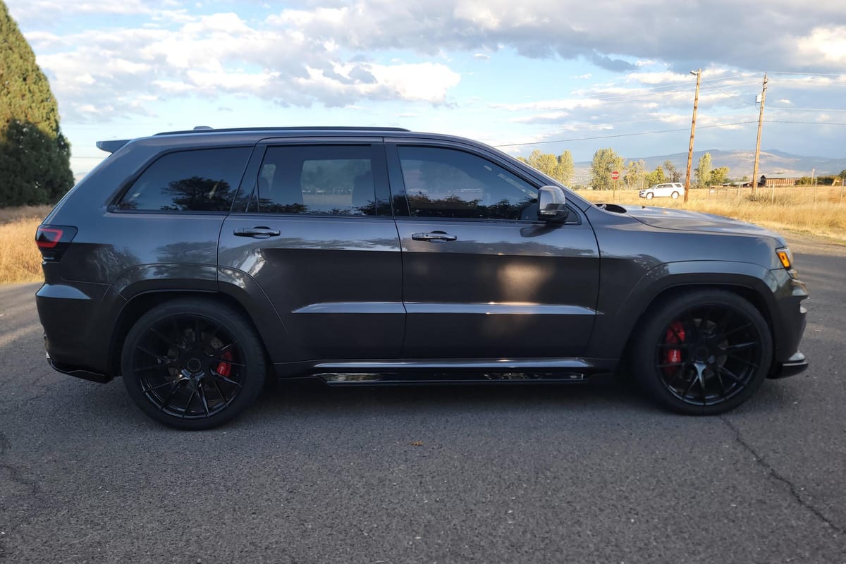
								Jeep Grand Cherokee 2015 full									