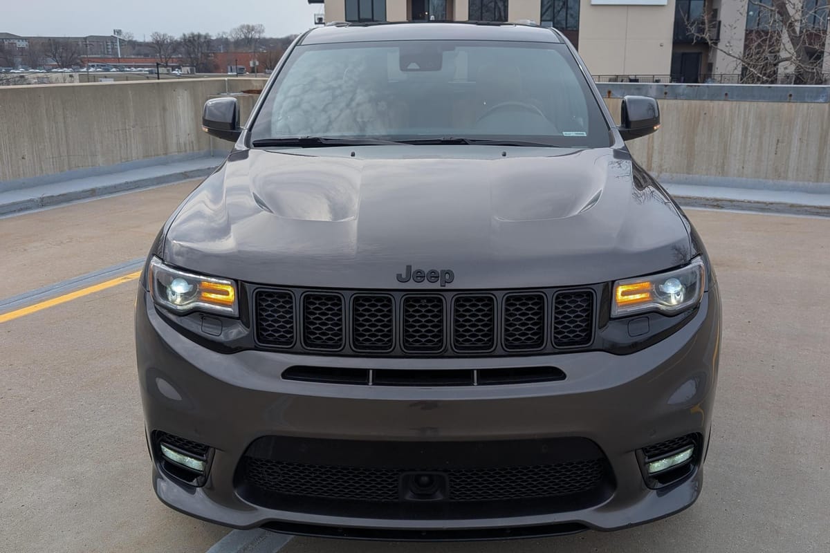 
								Jeep Grand Cherokee 2019 full									
