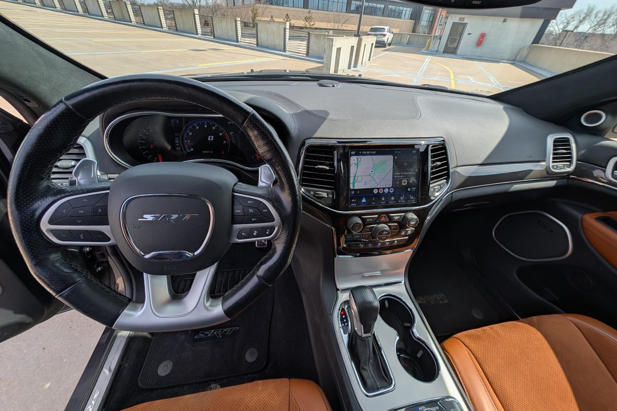 
								Jeep Grand Cherokee 2019 full									