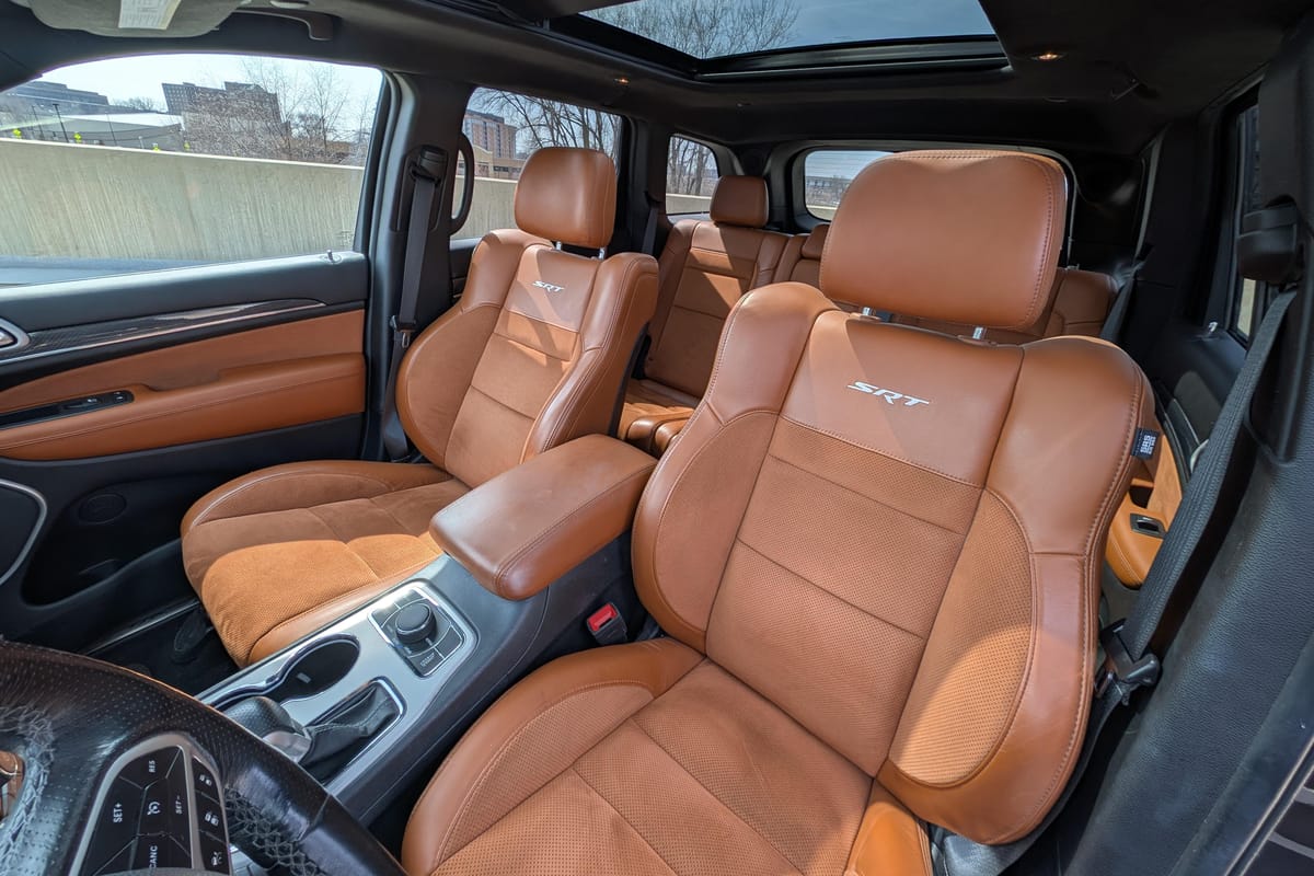 
								Jeep Grand Cherokee 2019 full									