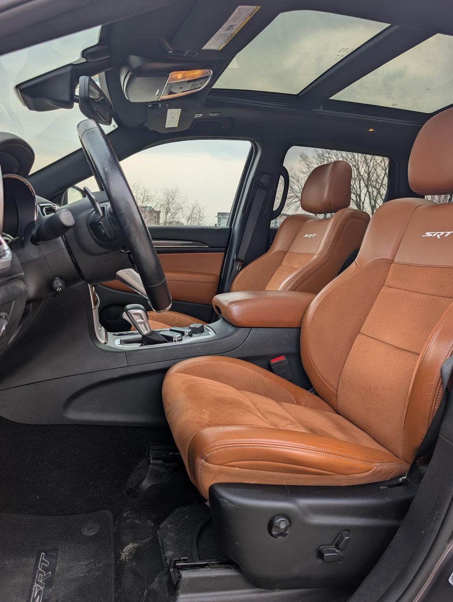 
								Jeep Grand Cherokee 2019 full									