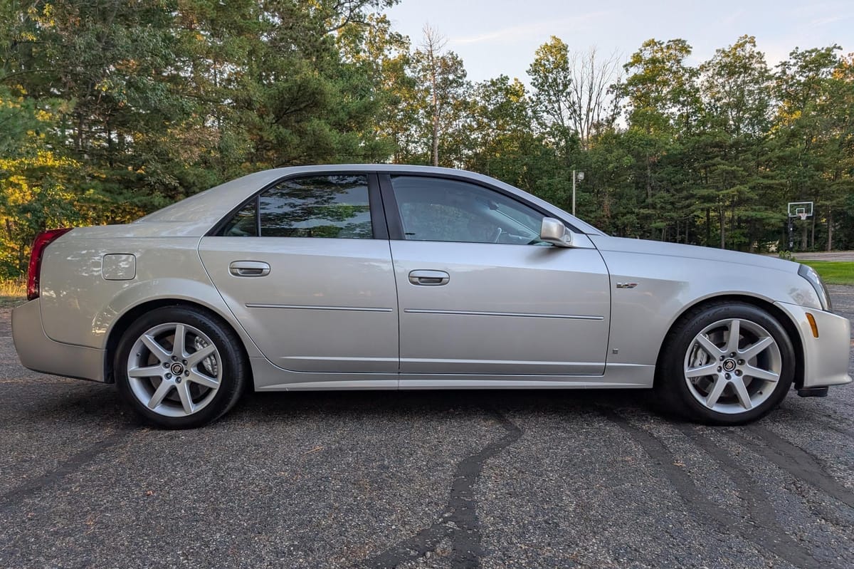 
								Cadillac CTS-V 2005 full									