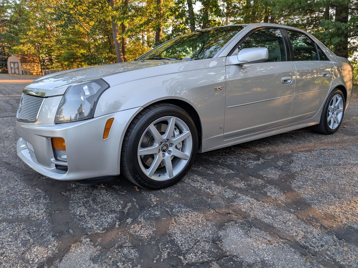 
								Cadillac CTS-V 2005 full									