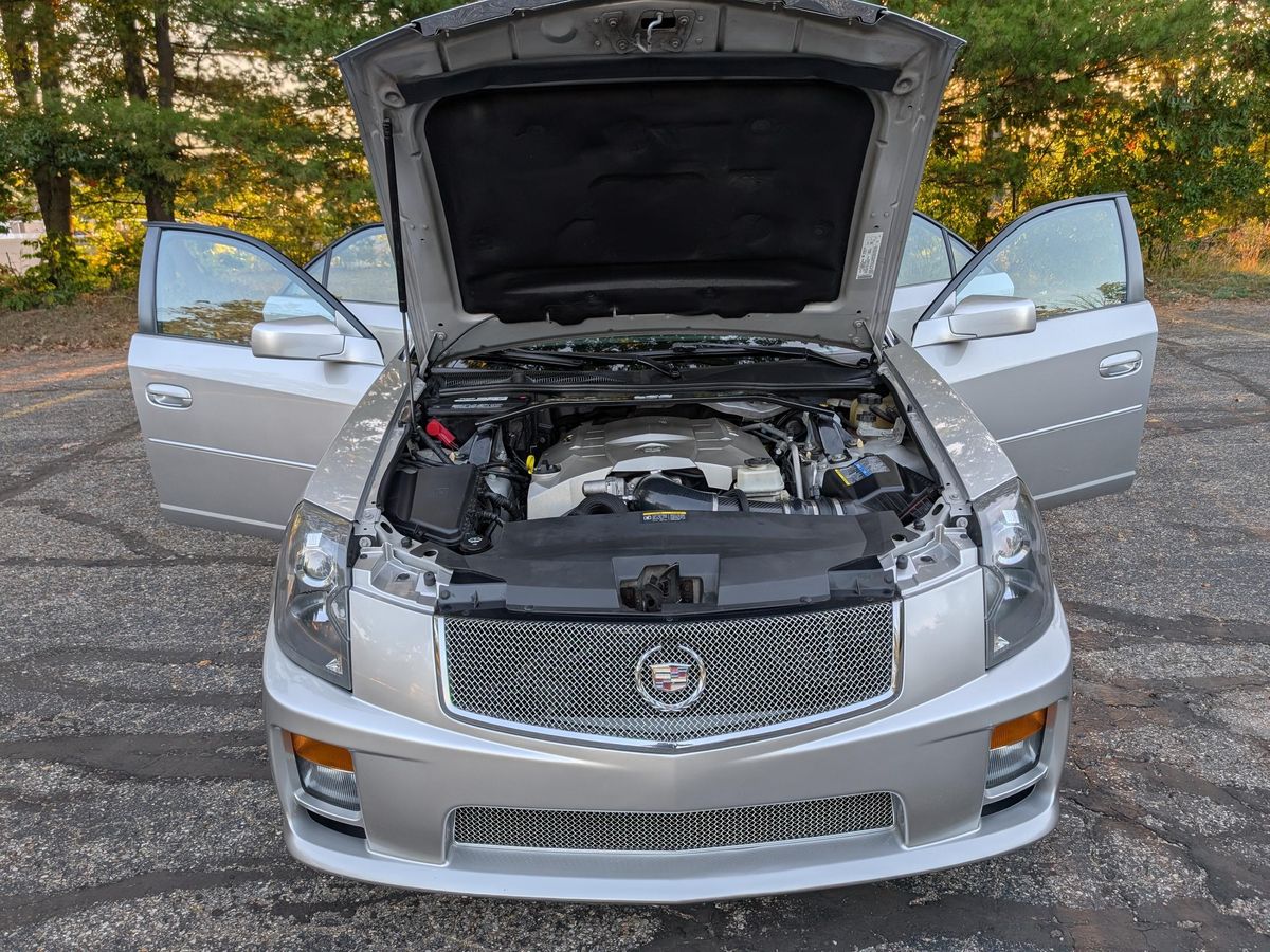 
								Cadillac CTS-V 2005 full									
