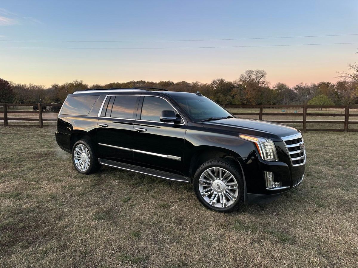 
								Cadillac Escalade 2016 full									