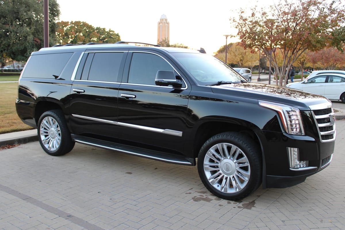 
								Cadillac Escalade 2016 full									