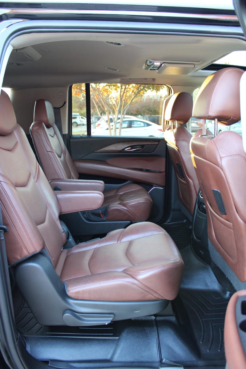 
								Cadillac Escalade 2016 full									