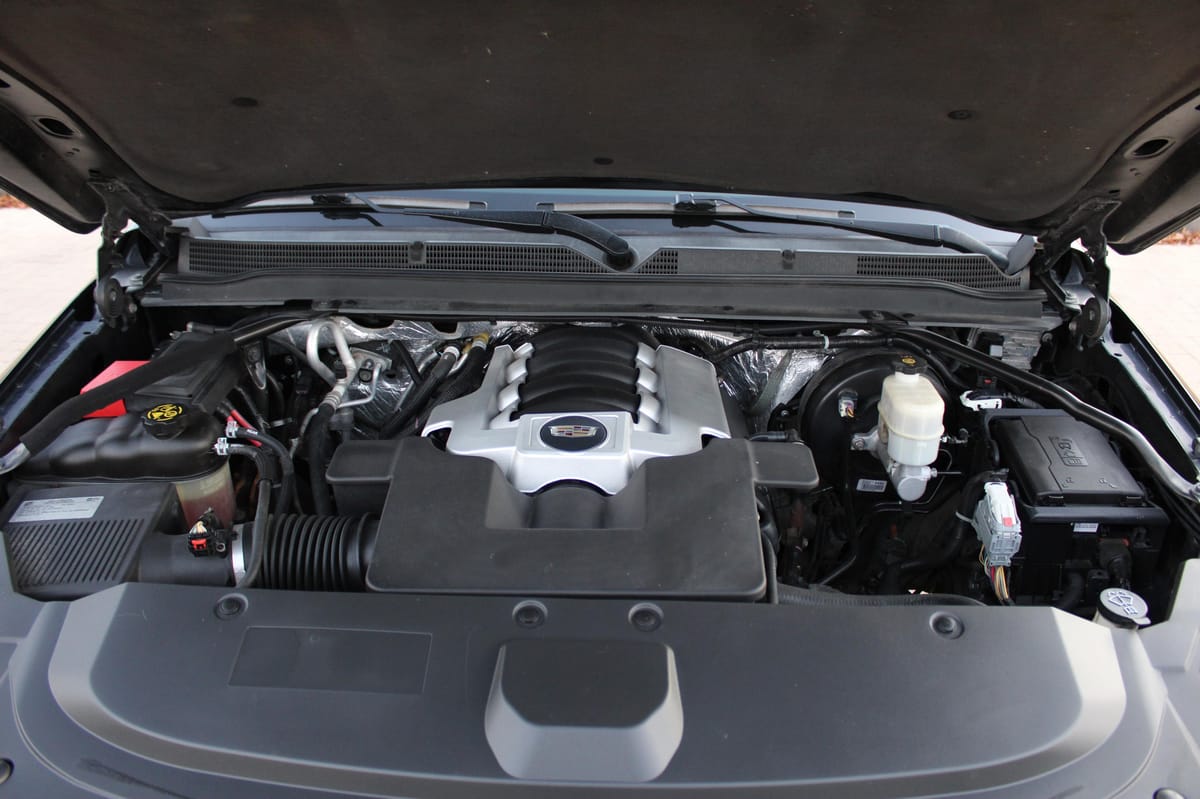 
								Cadillac Escalade 2016 full									