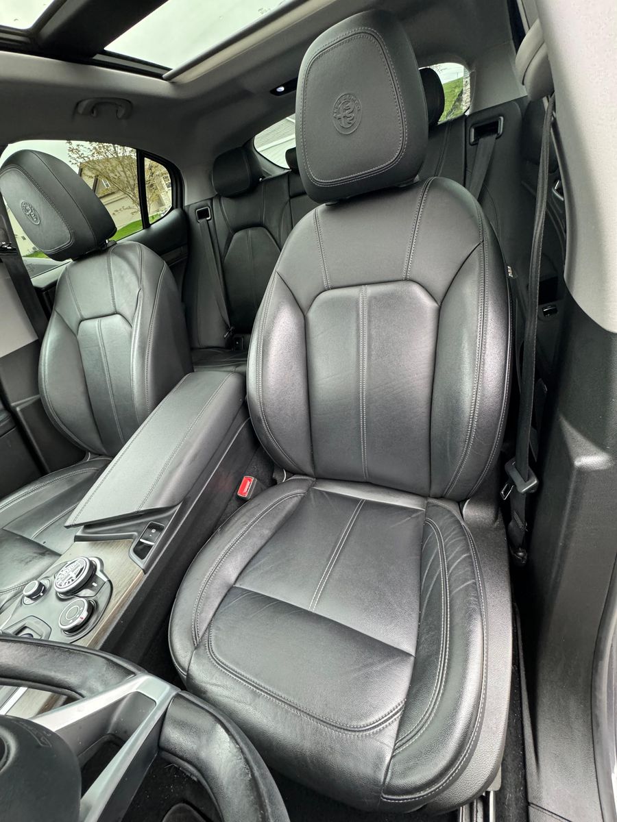 
								Alfa Romeo Stelvio 2018 full									