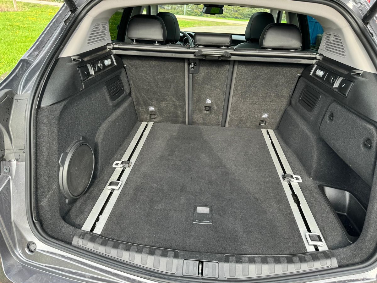 
								Alfa Romeo Stelvio 2018 full									