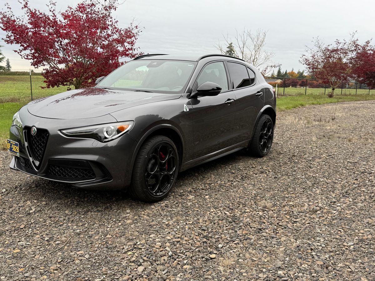 
								Alfa Romeo Stelvio 2023 full									