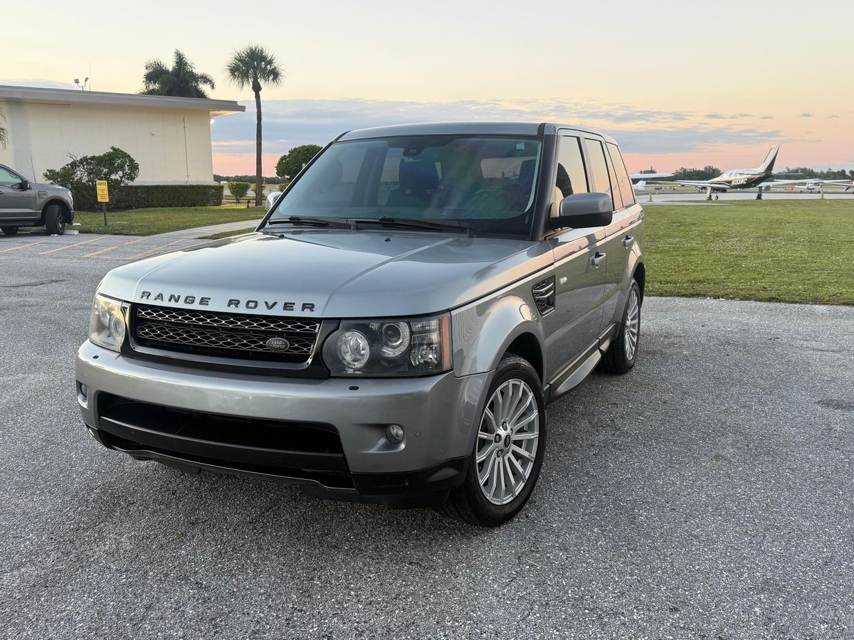 
								Land Rover Range Rover Sport 2013 full									