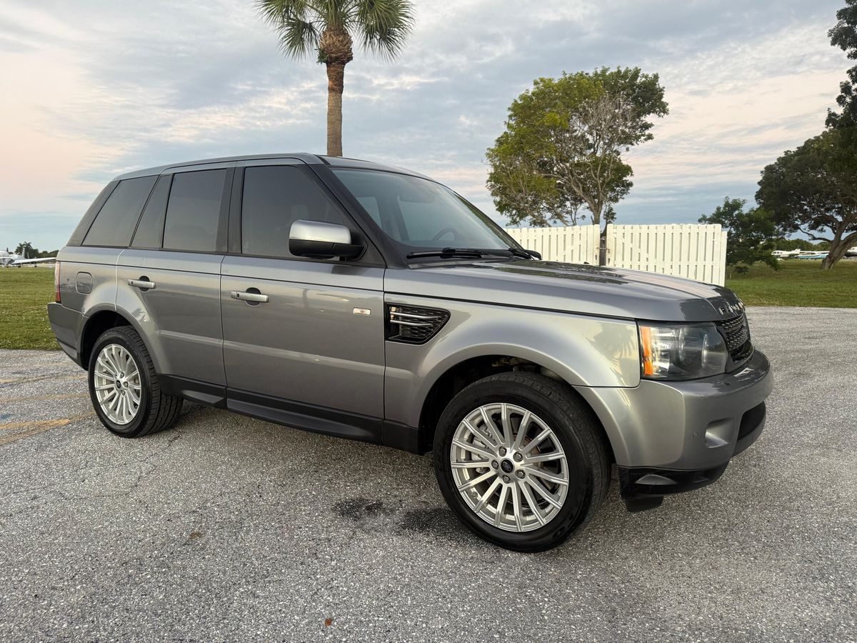 
								Land Rover Range Rover Sport 2013 full									
