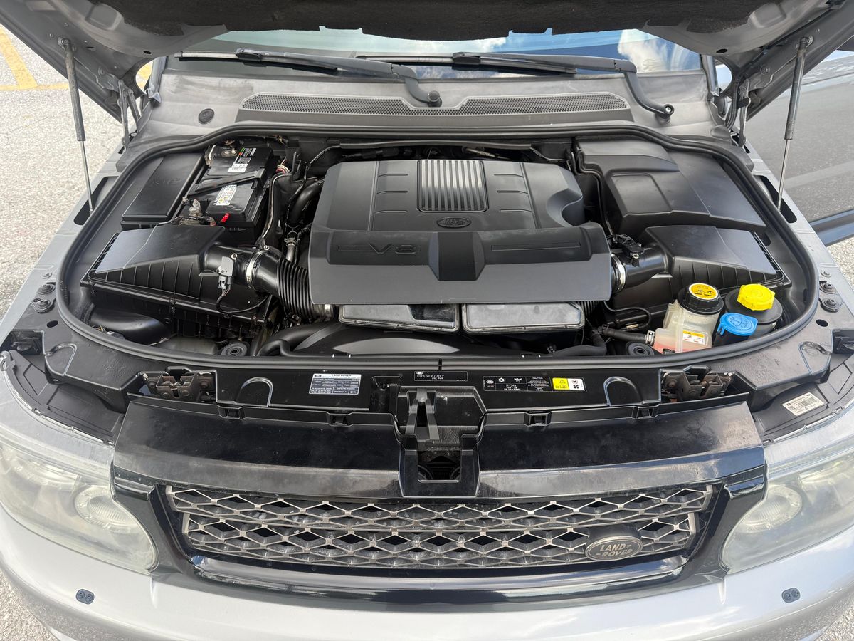 
								Land Rover Range Rover Sport 2013 full									