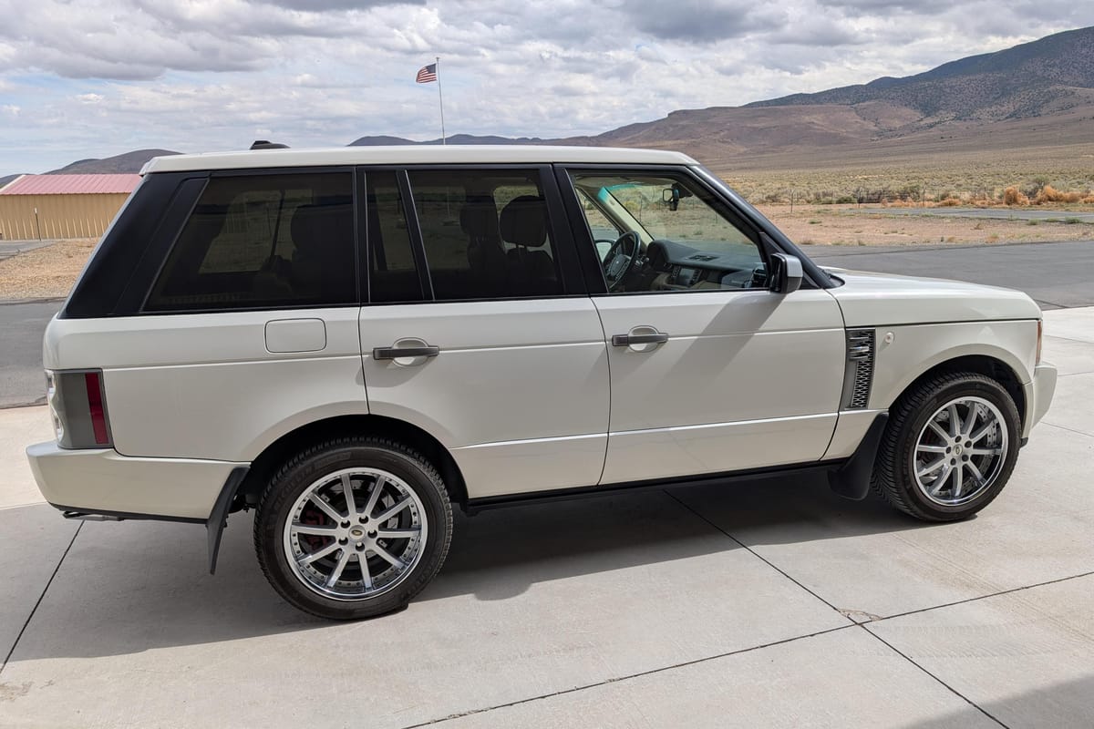 
								Land Rover Range Rover 2010 full									