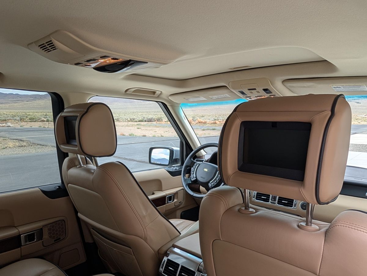 
								Land Rover Range Rover 2010 full									