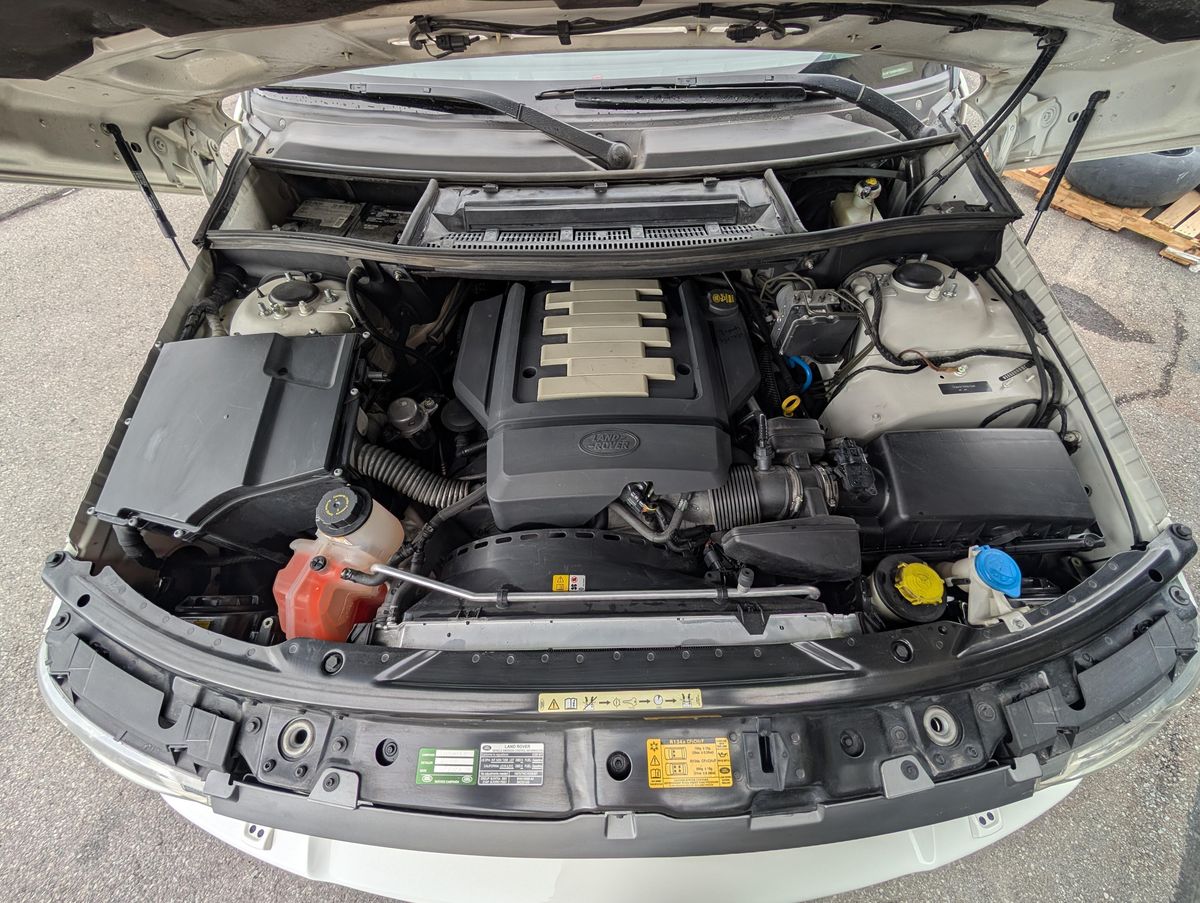 
								Land Rover Range Rover 2010 full									