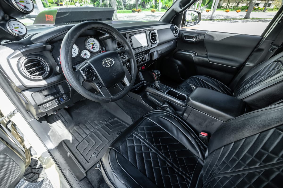 
								Toyota 4Runner 2017 full									