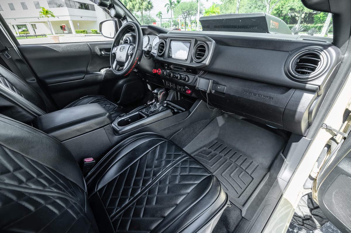 
								Toyota 4Runner 2017 full									