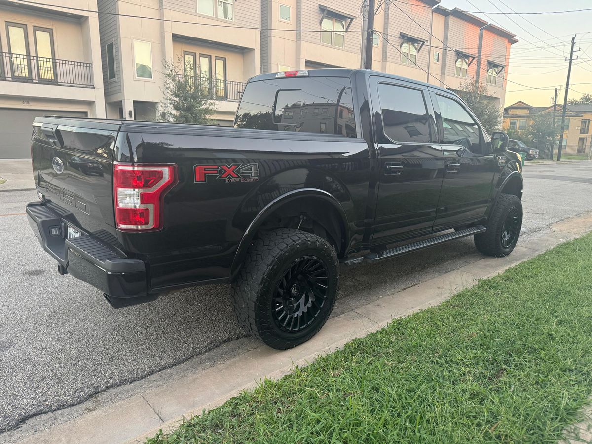 
								Ford F-150 2020 full									