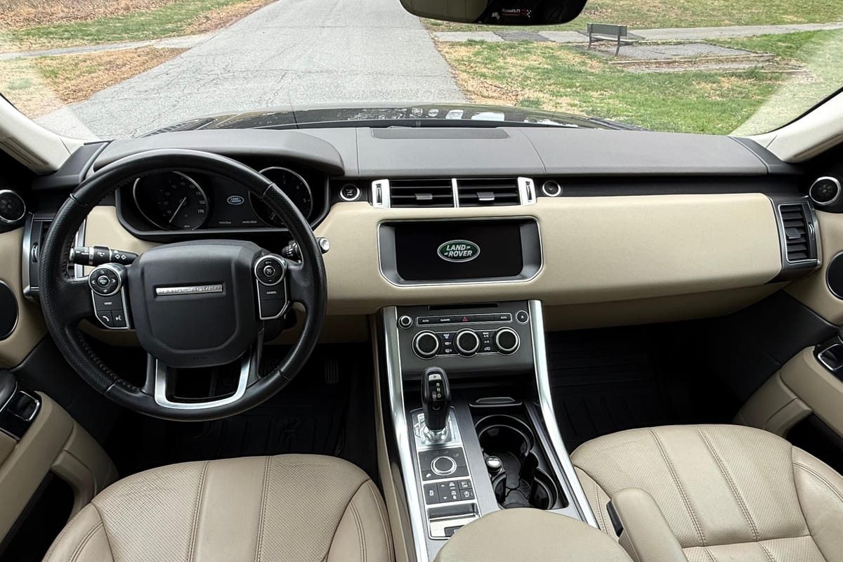 
								Land Rover Range Rover Sport 2017 full									